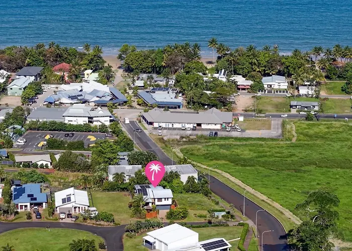 The Rise Dunk Island Views And Ocean Breeze